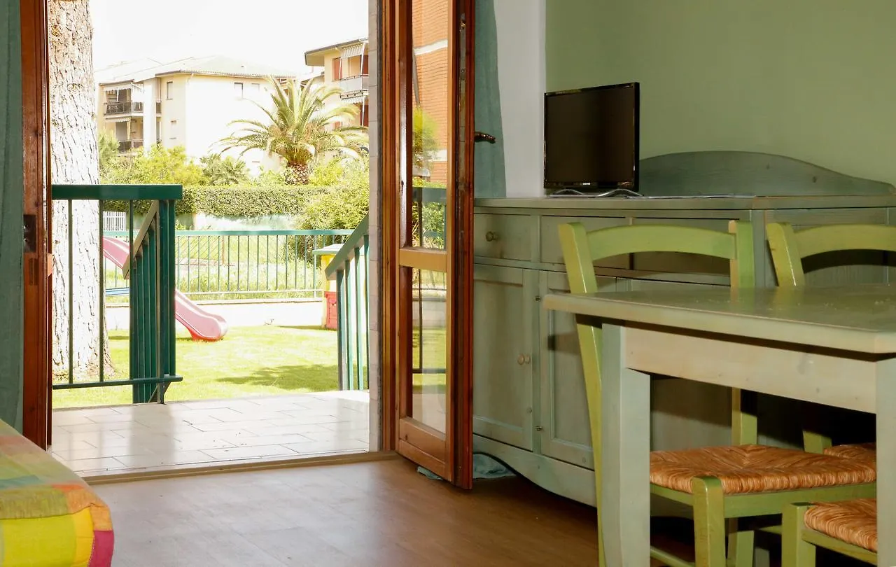 Family Apartments Le Villette - Futura Cav Aparthotel Follonica